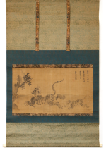[:ja]釈独処賛 狩野探幽画　児持虎画賛 大幅[:en]Painted by Kano Tan’yu, inscription by Shakudokusho / Parent and child tigers and Calligraphy[:]